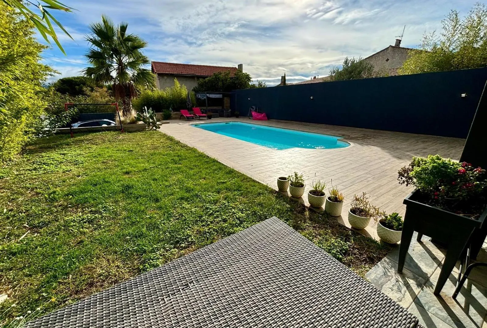 Studio Prive Attenant Villa Piscine location